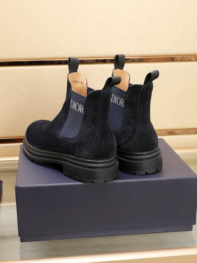 Men's men's shoes 💰P500💰[Dior] Dior ✨ is online at the same time 👏 This casual sneaker is a new product in the series and continues Di*r's classic style. The upper is made of original first-layer cowhide, paired with a textured outsole, and the brand's iconic details are on the side openings to enhance the style. Fashionable and versatile. Create a casual look. Size: 38-44 (45 customized)